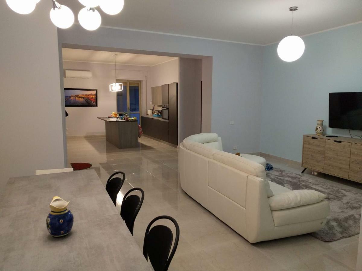 Апартаменти Casa Bella - 3 Baths - Walk To Ortigia Syracuse Екстер'єр фото